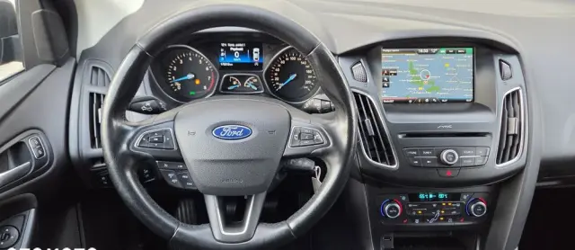 FORD Focus 1.0 EcoBoost Titanium