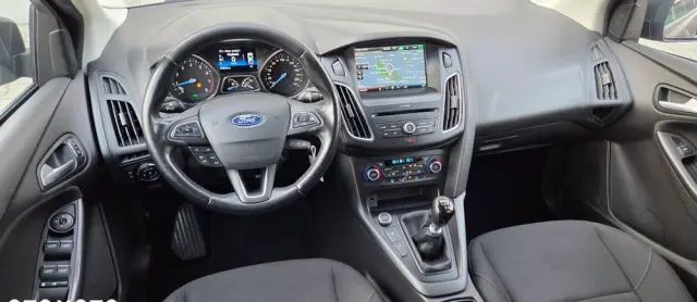 FORD Focus 1.0 EcoBoost Titanium