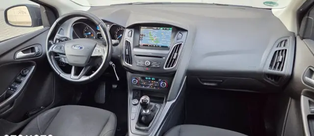 FORD Focus 1.0 EcoBoost Titanium