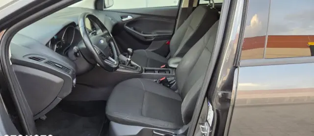 FORD Focus 1.0 EcoBoost Titanium