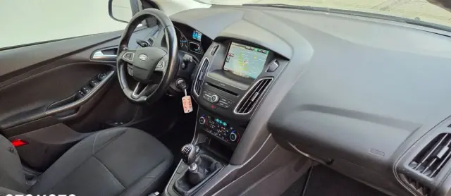 FORD Focus 1.0 EcoBoost Titanium