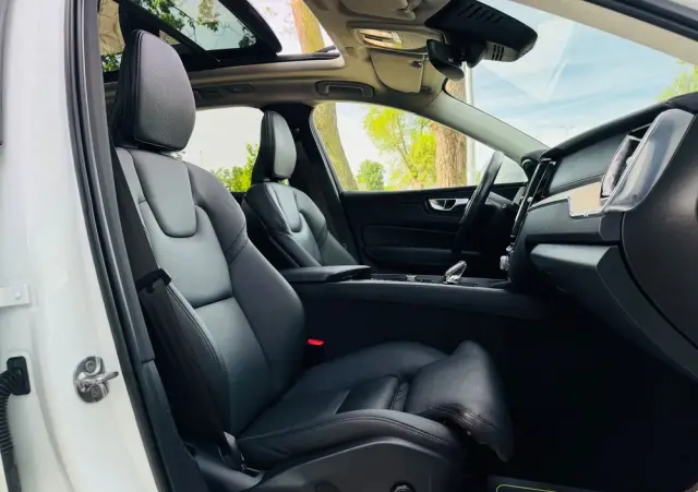 VOLVO XC 60 B4 D AWD Inscription
