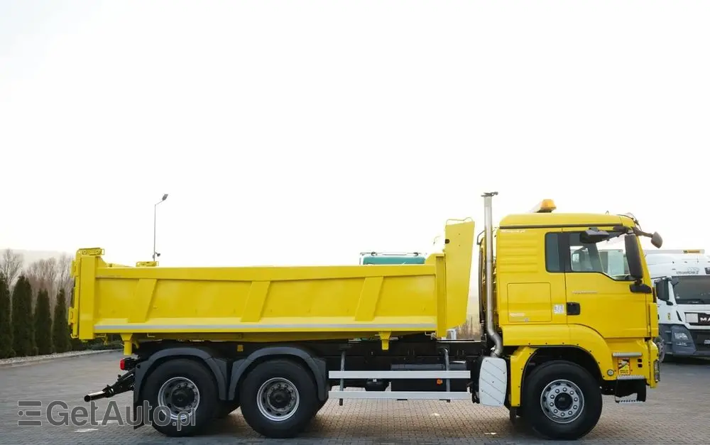 MAN TGS 26.440 / 6X4 / 2 STRONNA WYWROTKA / HYDROBURTA / AUTOMAT / KABINA SYPIALNA 
