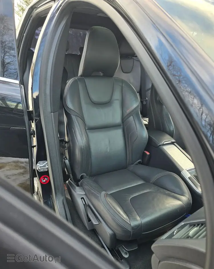 VOLVO XC 60 D4 Drive-E Ocean Race