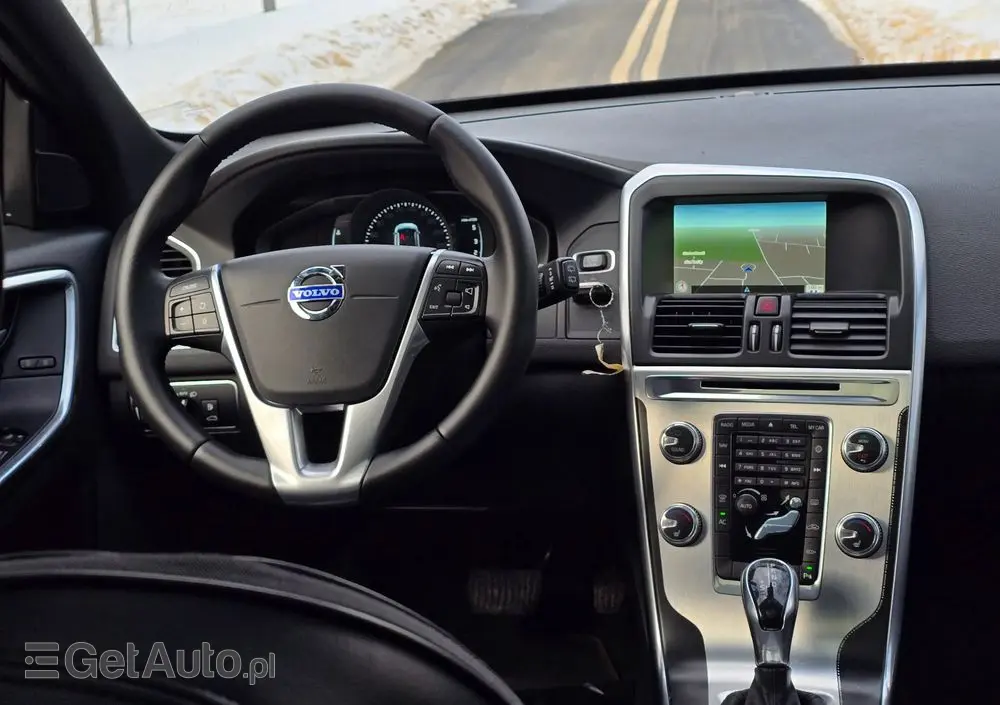 VOLVO XC 60 D4 Drive-E Ocean Race