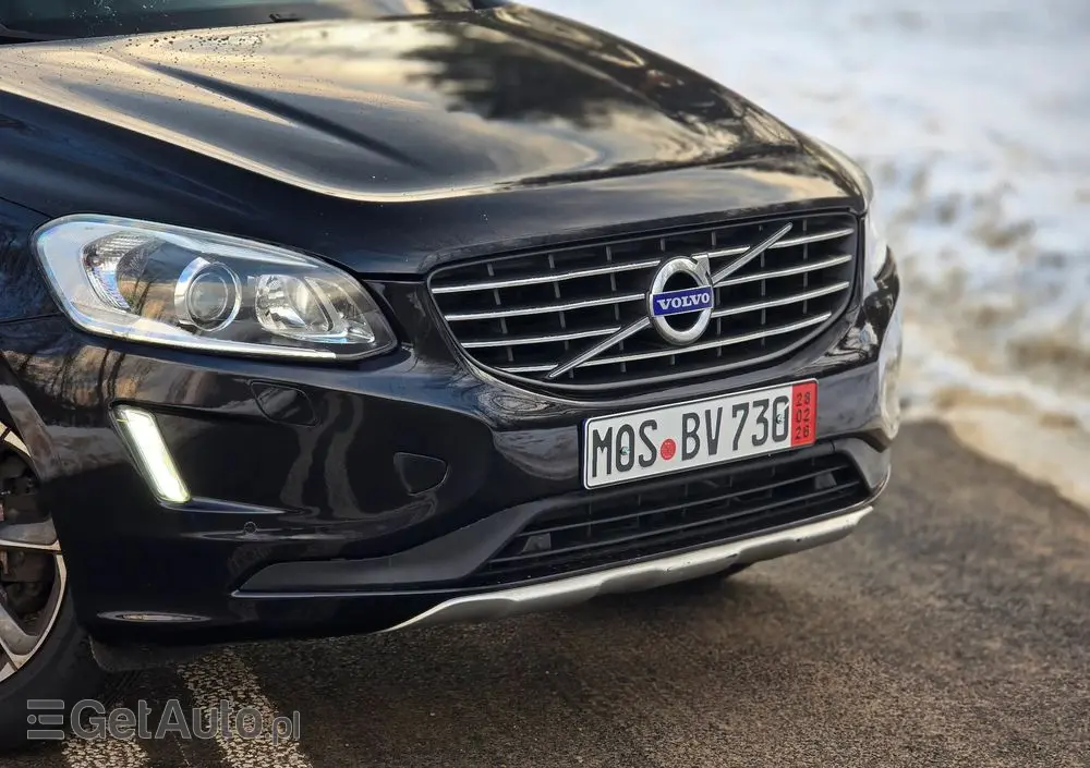 VOLVO XC 60 D4 Drive-E Ocean Race