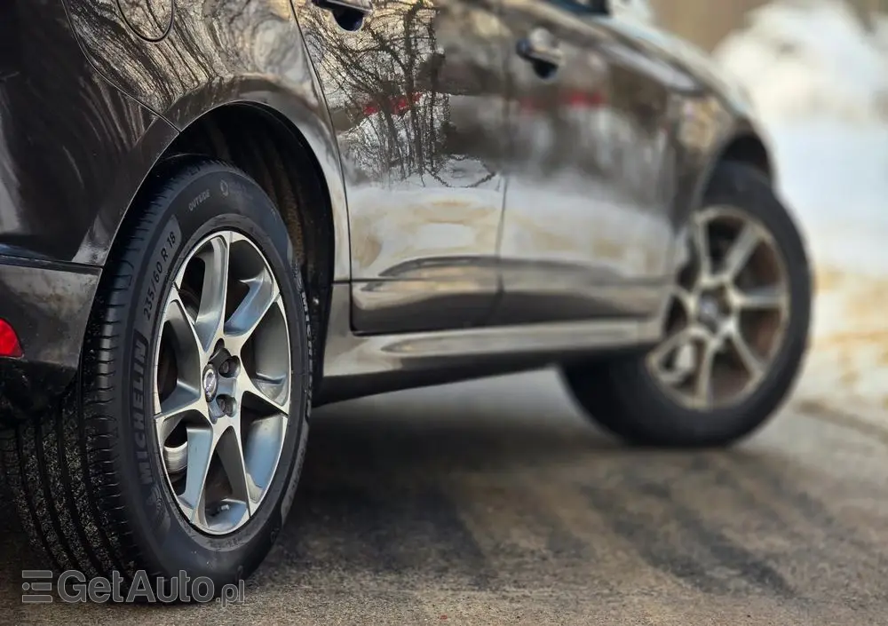 VOLVO XC 60 D4 Drive-E Ocean Race