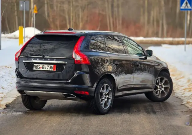 VOLVO XC 60 D4 Drive-E Ocean Race