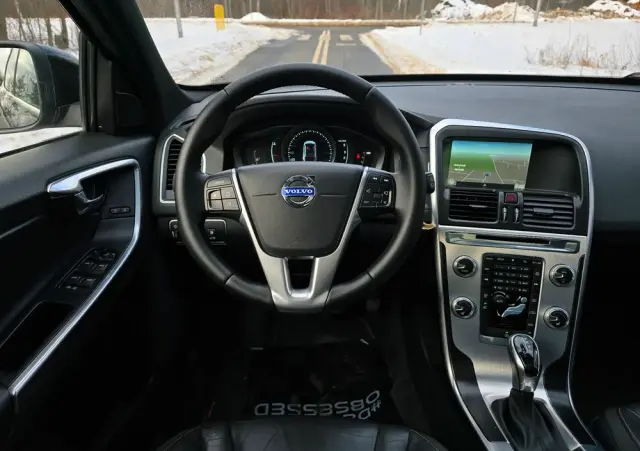 VOLVO XC 60 D4 Drive-E Ocean Race