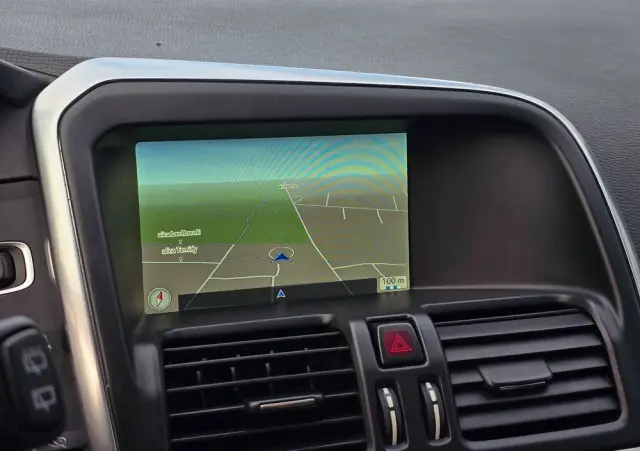 VOLVO XC 60 D4 Drive-E Ocean Race