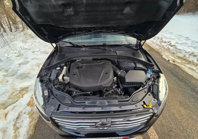 VOLVO XC 60 D4 Drive-E Ocean Race