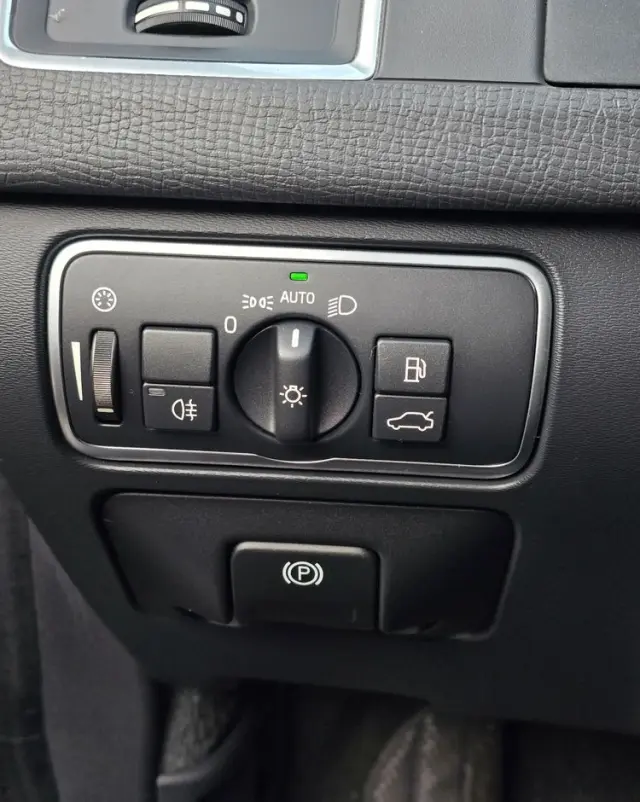 VOLVO XC 60 D4 Drive-E Ocean Race