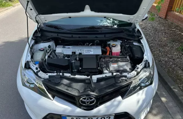 TOYOTA Auris 