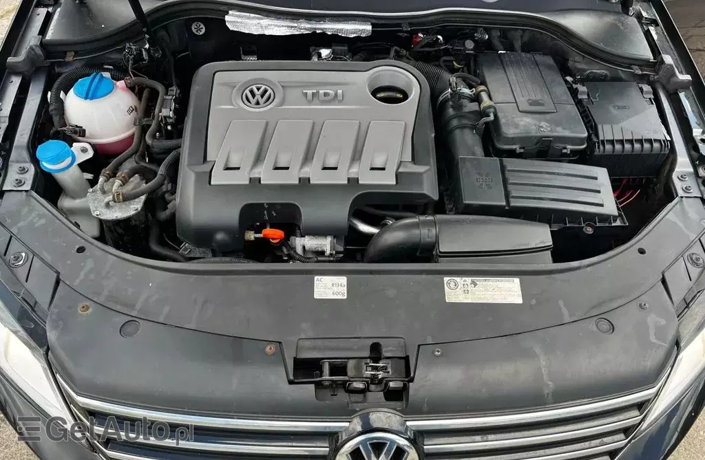 VOLKSWAGEN Passat 2.0 TDI (140 KM)