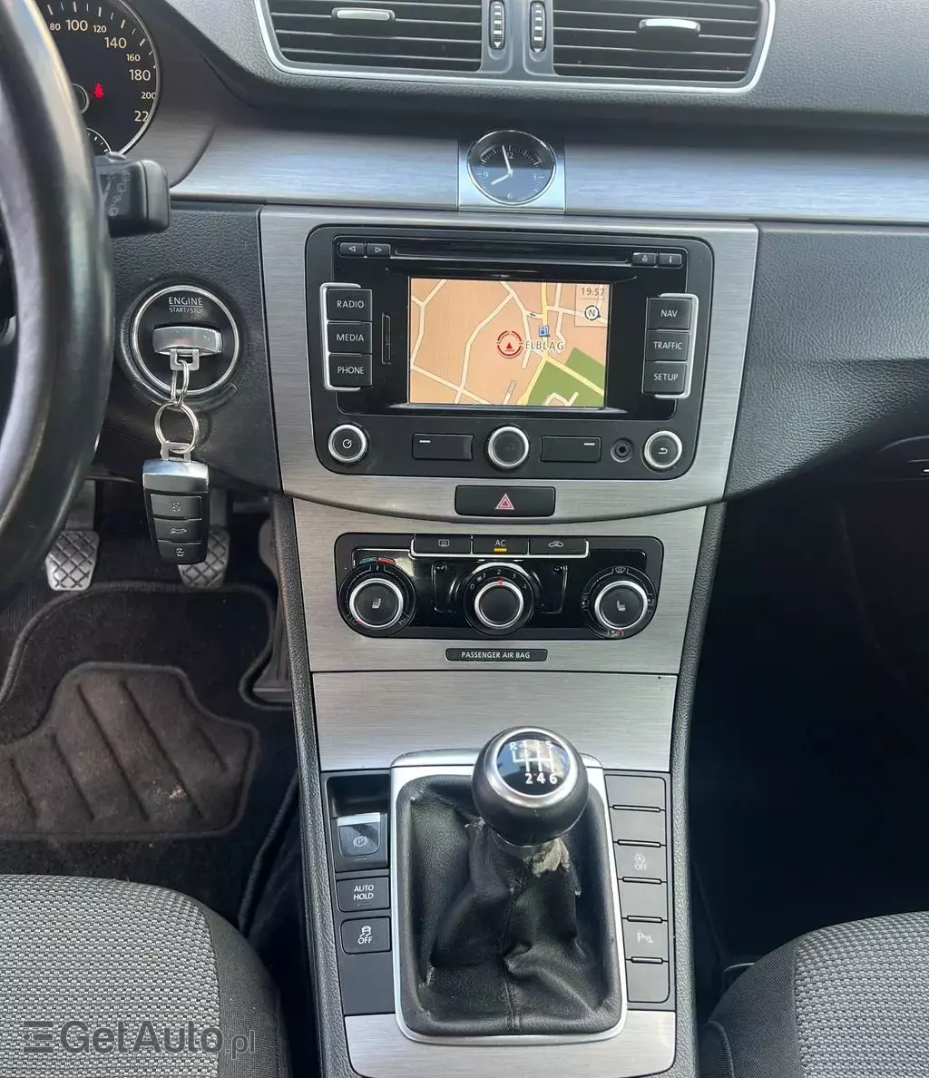VOLKSWAGEN Passat 2.0 TDI (140 KM)