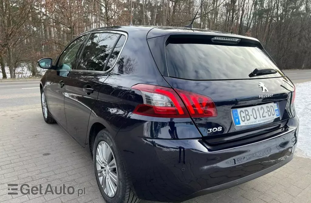 PEUGEOT 308 