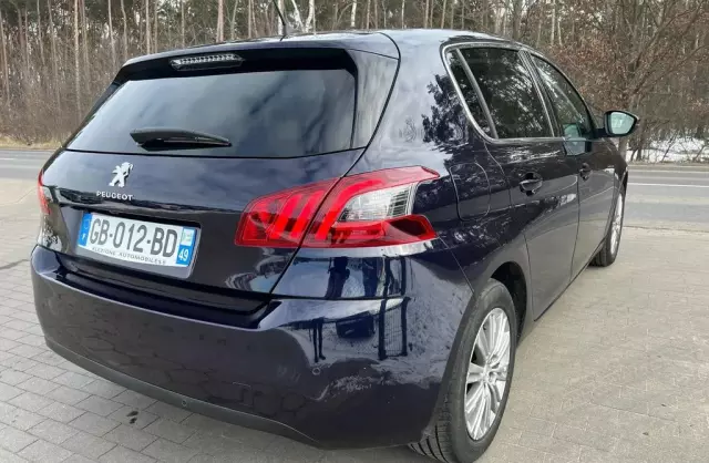 PEUGEOT 308 