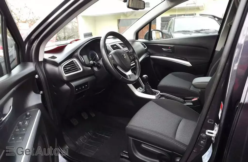 SUZUKI Sx4 