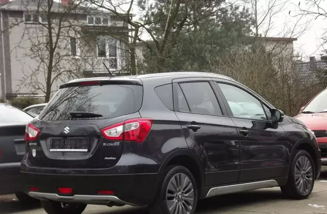 SUZUKI Sx4 
