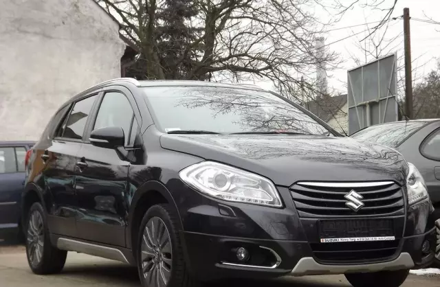 SUZUKI Sx4 