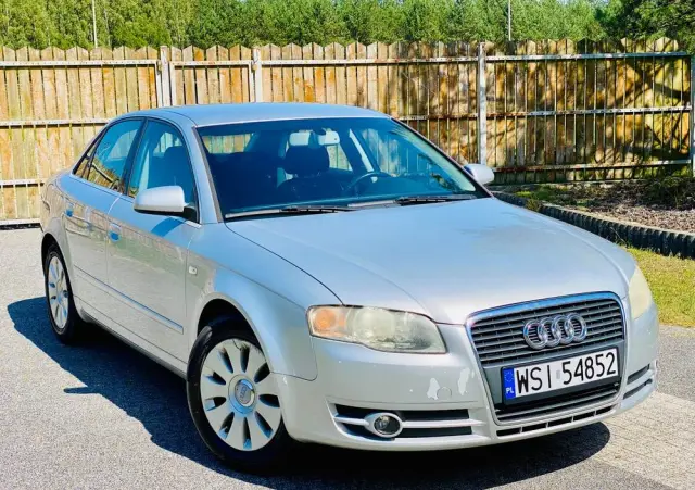 AUDI A4 