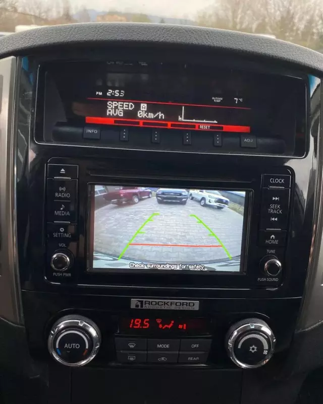 MITSUBISHI Pajero 3.2 DID Instyle EU6