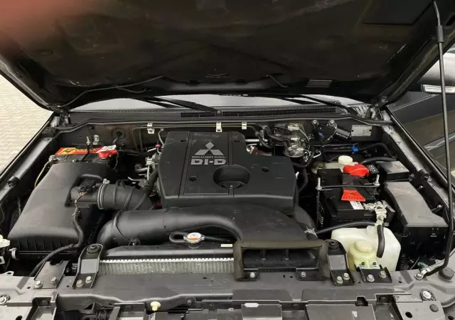 MITSUBISHI Pajero 3.2 DID Instyle EU6