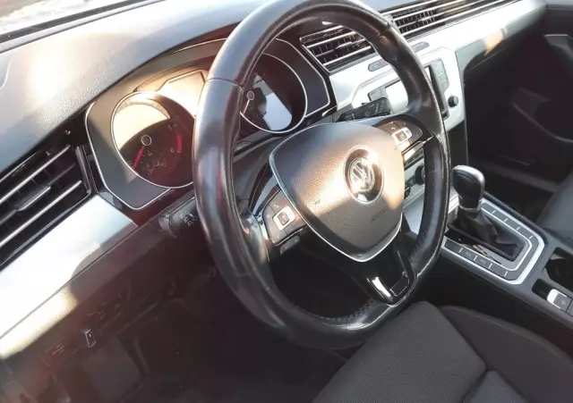 VOLKSWAGEN Passat 2.0 TDI BMT Highline DSG