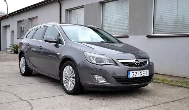 OPEL Astra 