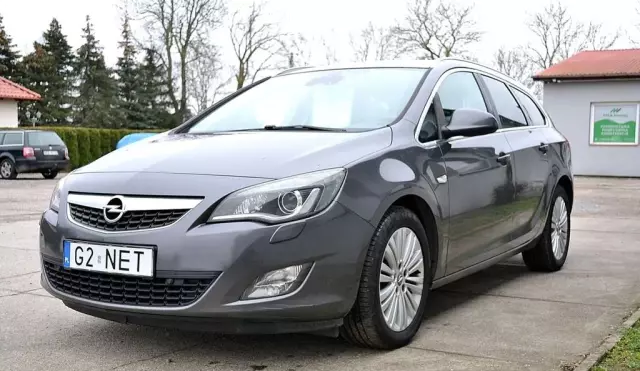 OPEL Astra 