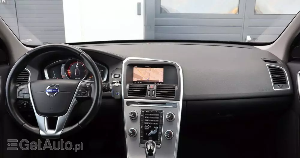 VOLVO XC 60 D4 AWD Summum