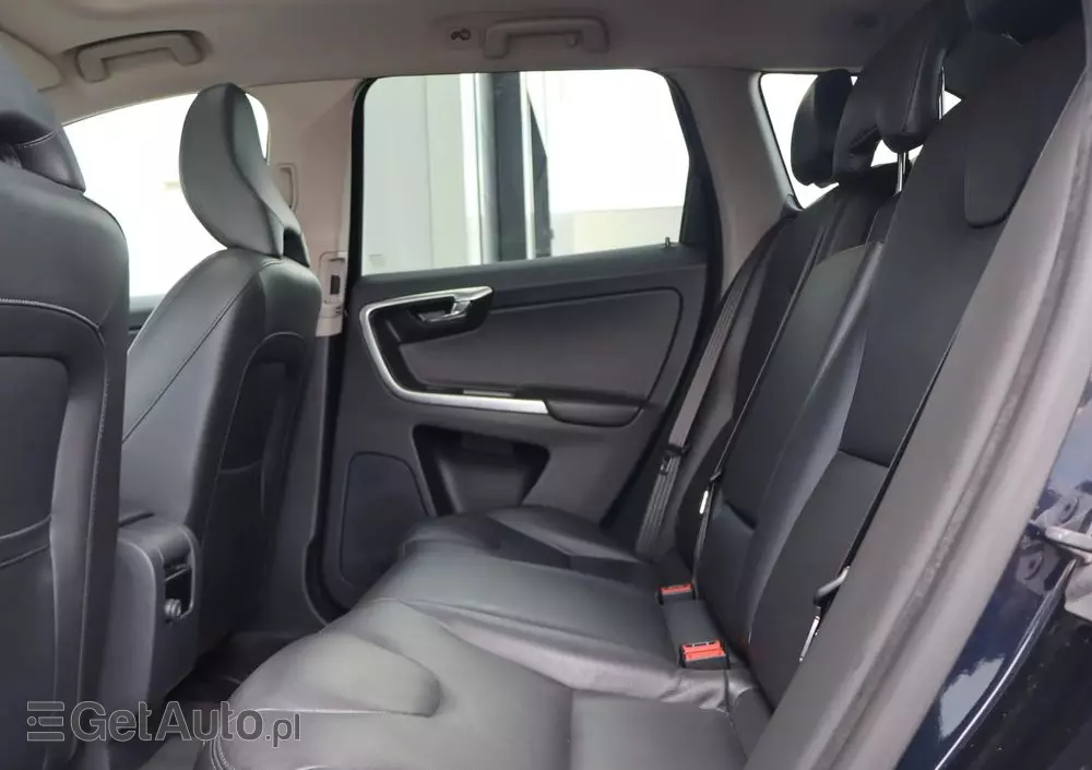 VOLVO XC 60 D4 AWD Summum