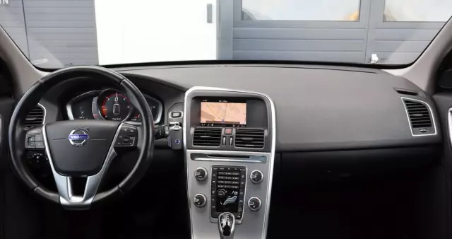 VOLVO XC 60 D4 AWD Summum