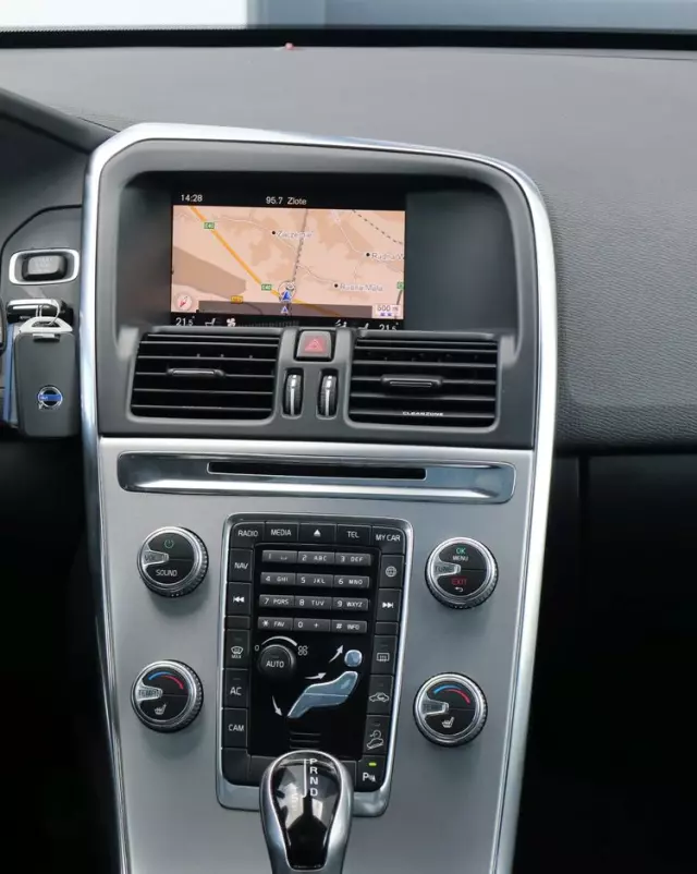 VOLVO XC 60 D4 AWD Summum