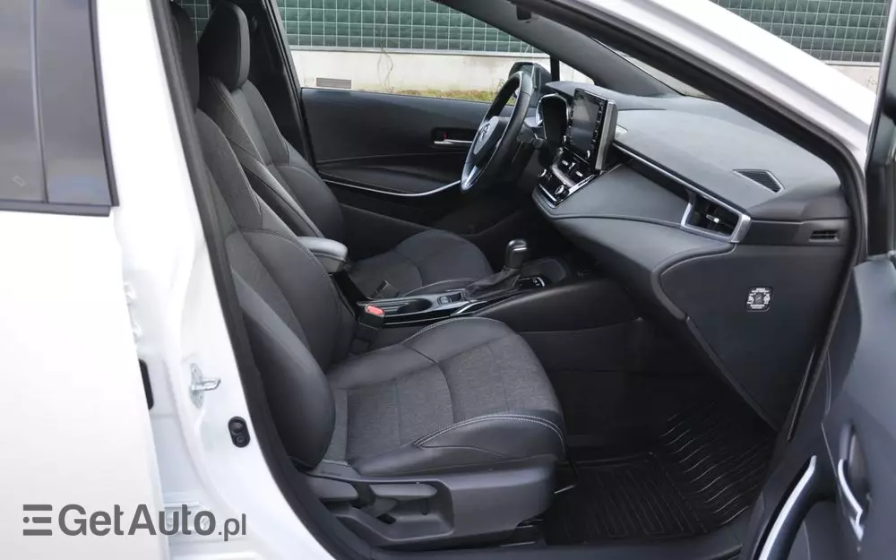 TOYOTA Corolla 2.0 Hybrid Comfort