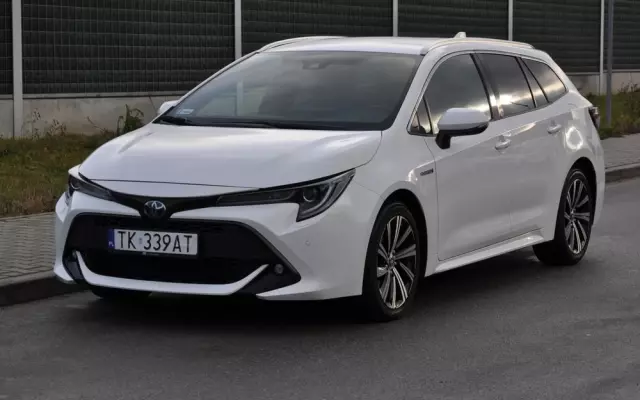 TOYOTA Corolla 2.0 Hybrid Comfort