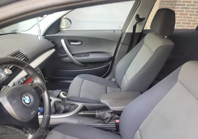 BMW Seria 1 118i