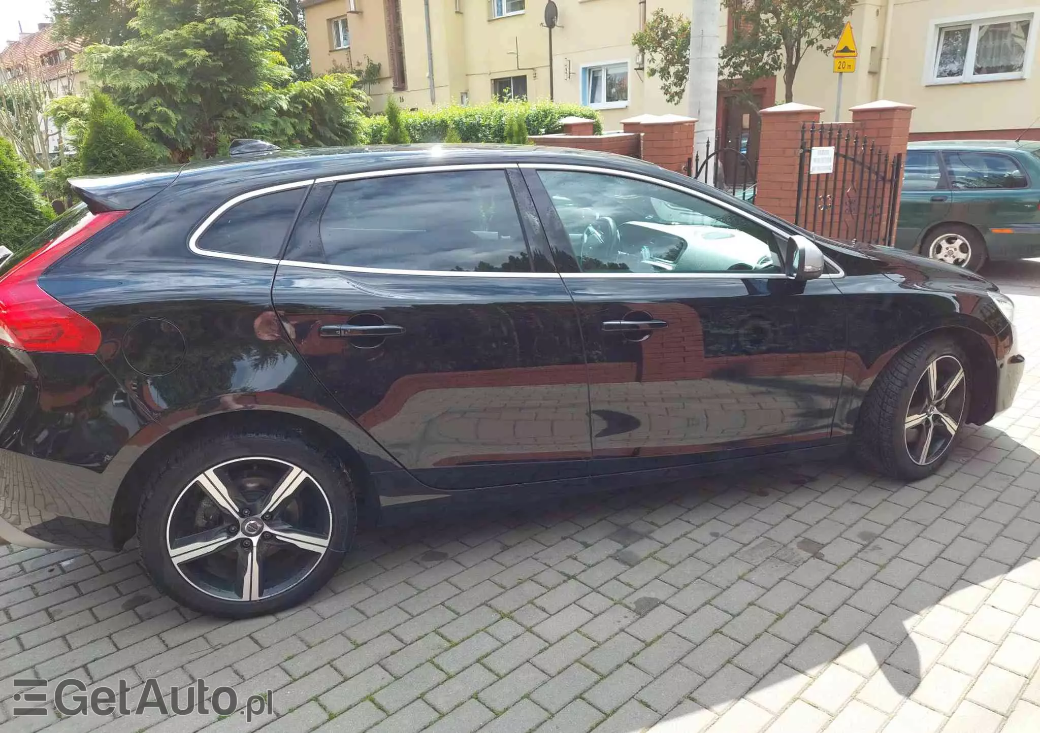 VOLVO V40 T3 Geartronic RDesign