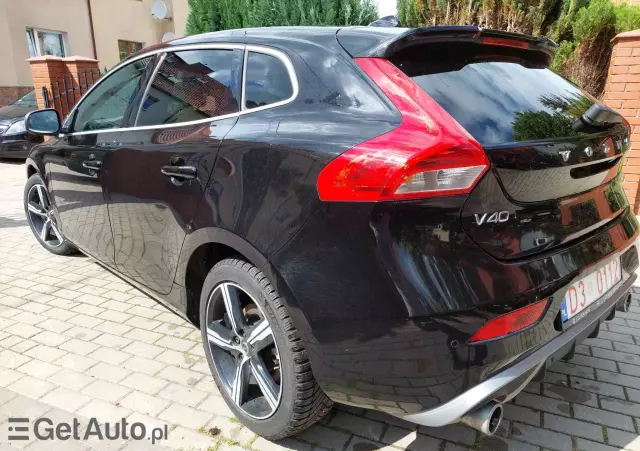 VOLVO V40 T3 Geartronic RDesign