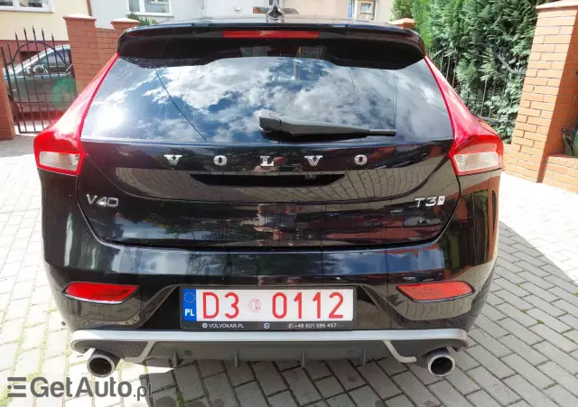 VOLVO V40 T3 Geartronic RDesign