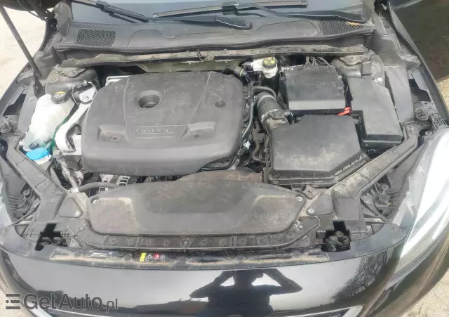 VOLVO V40 T3 Geartronic RDesign