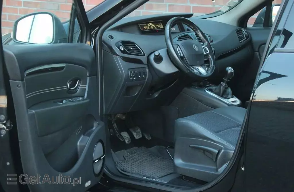 RENAULT Scenic 