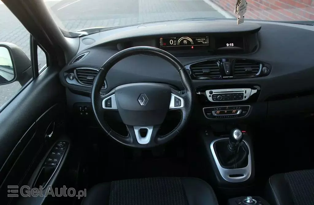 RENAULT Scenic 