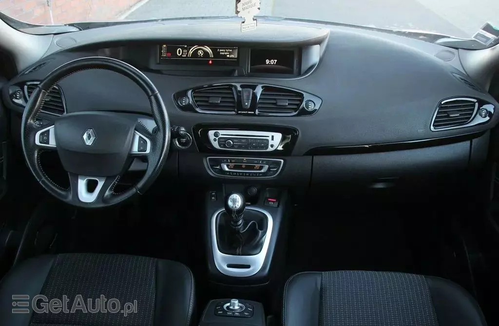 RENAULT Scenic 