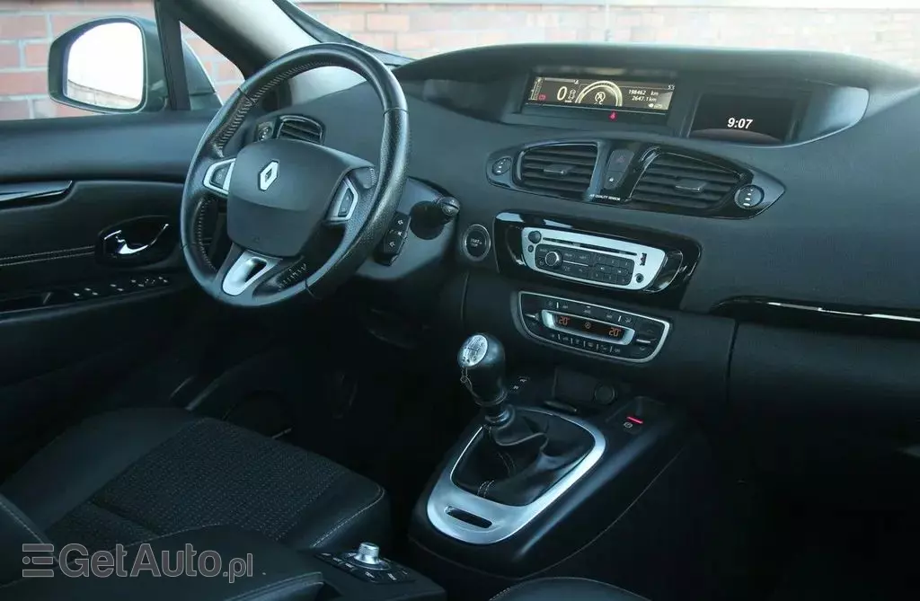 RENAULT Scenic 