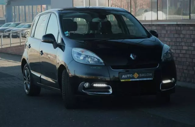 RENAULT Scenic 