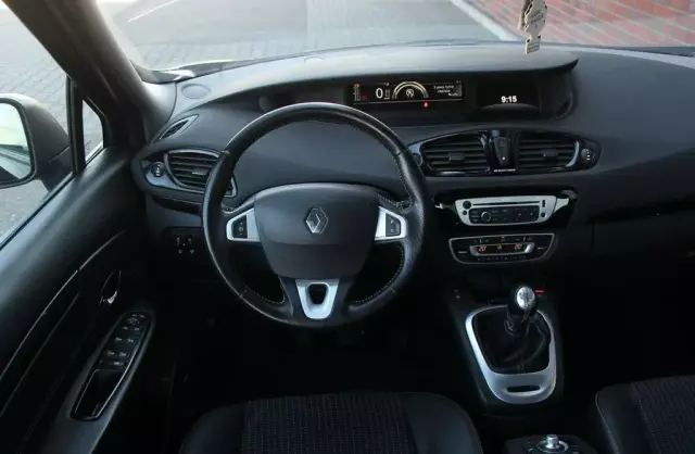 RENAULT Scenic 