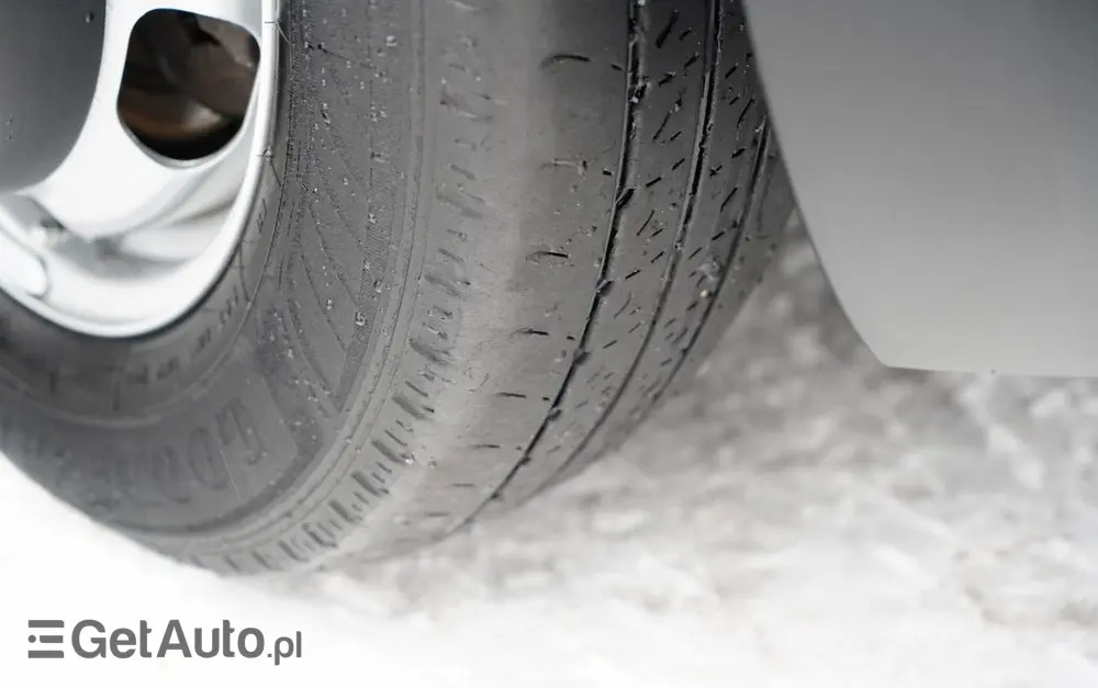 RENAULT MASTER / ZWYŻKA /  PODNOŚNIK KOSZOWY Elevateur 142 TPF  - 14 m / MAX  265 kg / BLASZAK / 