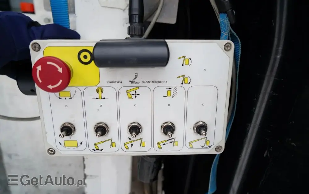 RENAULT MASTER / ZWYŻKA /  PODNOŚNIK KOSZOWY Elevateur 142 TPF  - 14 m / MAX  265 kg / BLASZAK / 