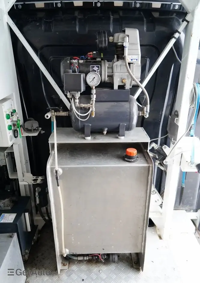 RENAULT MASTER / ZWYŻKA /  PODNOŚNIK KOSZOWY Elevateur 142 TPF  - 14 m / MAX  265 kg / BLASZAK / 